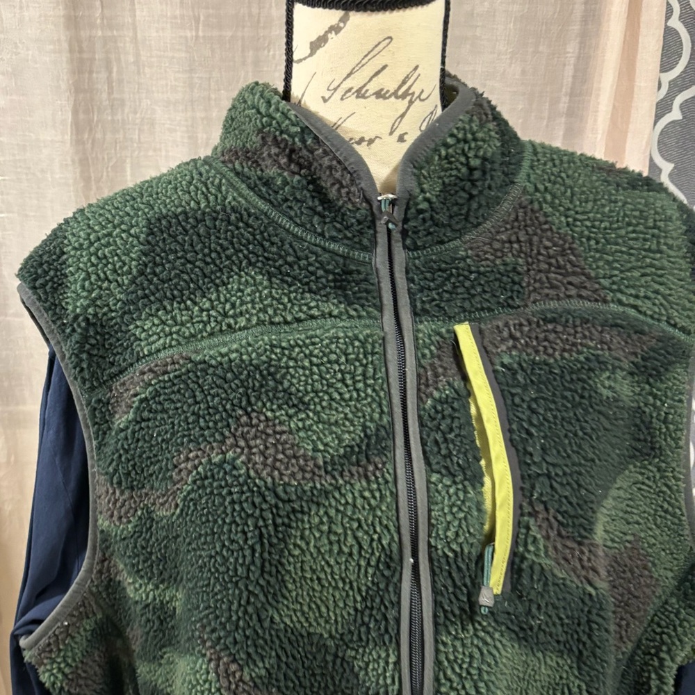 Eddie Bauer Forest Green Fleece Outerwear